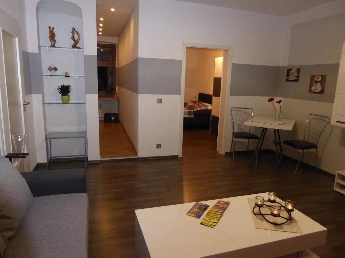 Weiss-Ferienwohnung Quedlinburg Esterno foto