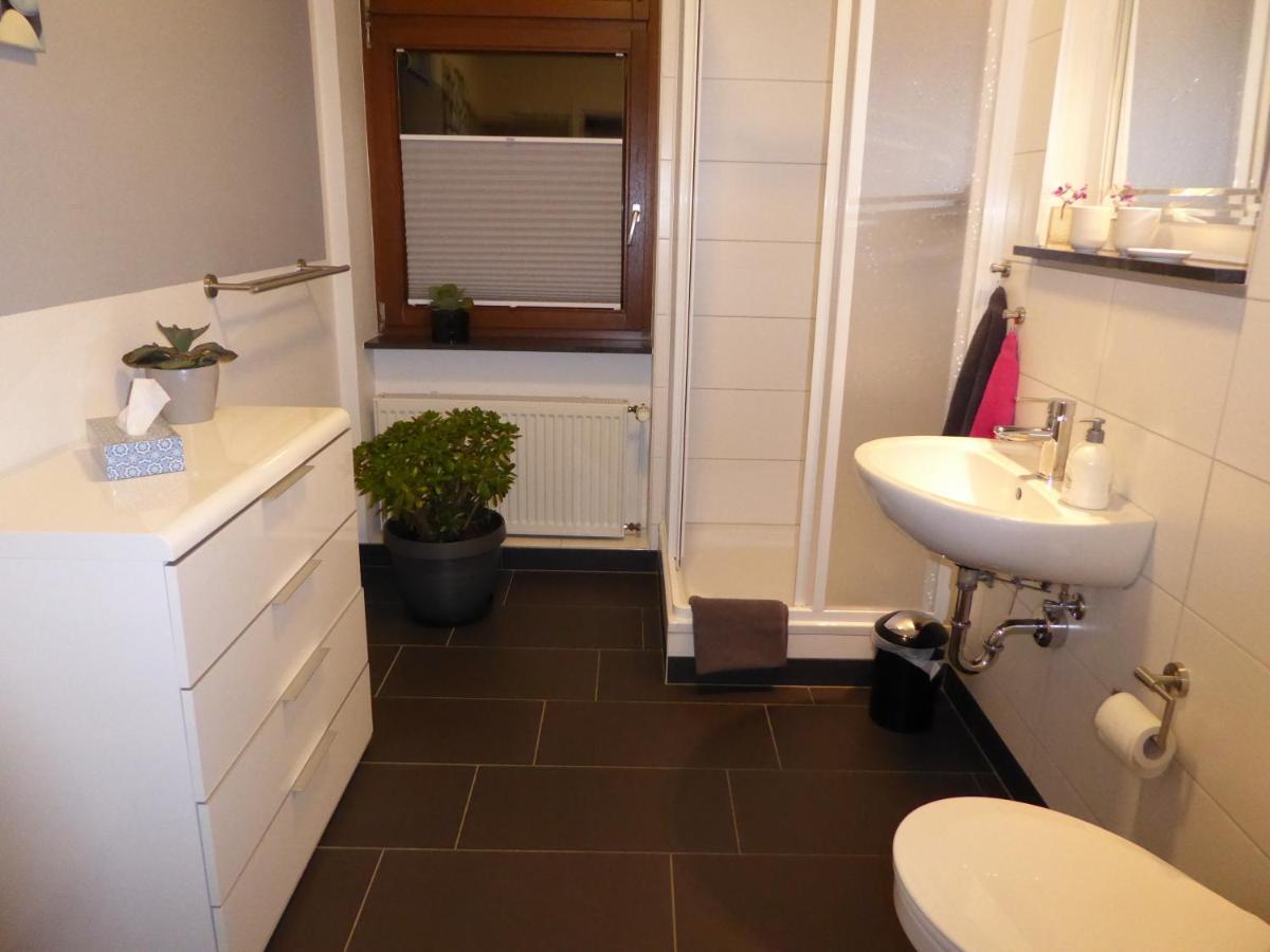 Weiss-Ferienwohnung Quedlinburg Esterno foto